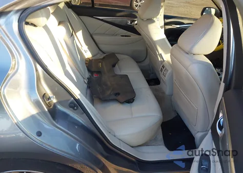 2017 Infiniti Q50 3.0T Premium z USA, uszkodzony, nr VIN JN1EV7AP4HM738662